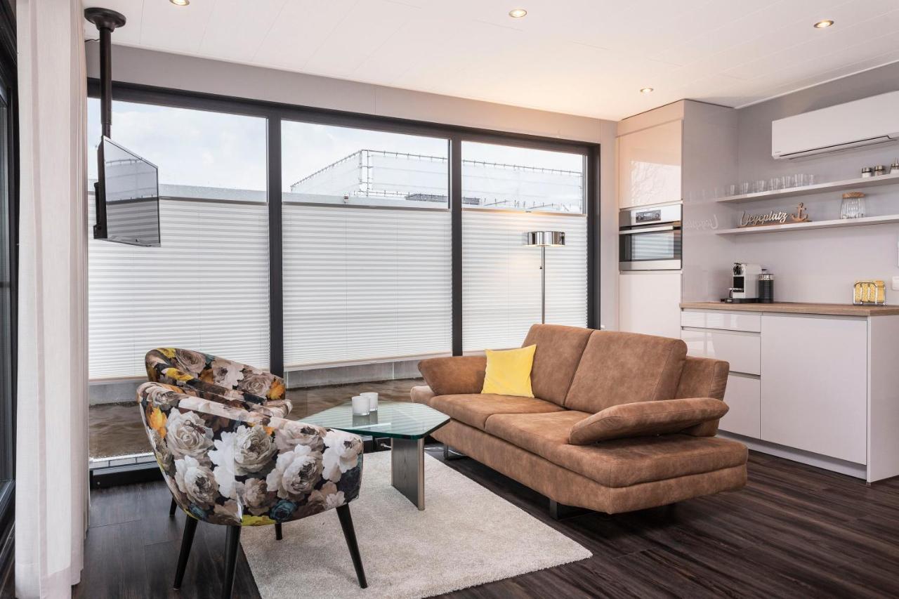 Houseboat met dakterras Villa Offingawier Bagian luar foto