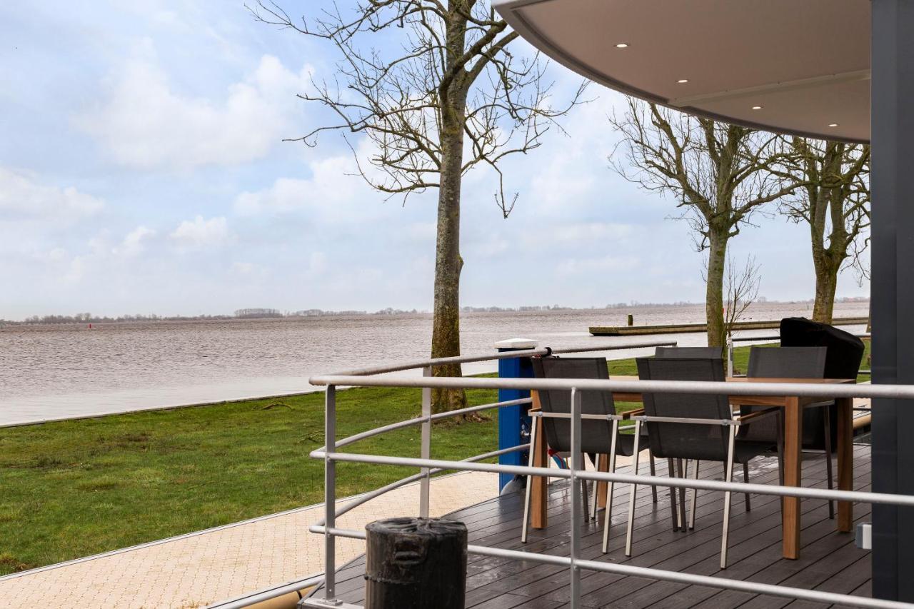 Houseboat met dakterras Villa Offingawier Bagian luar foto