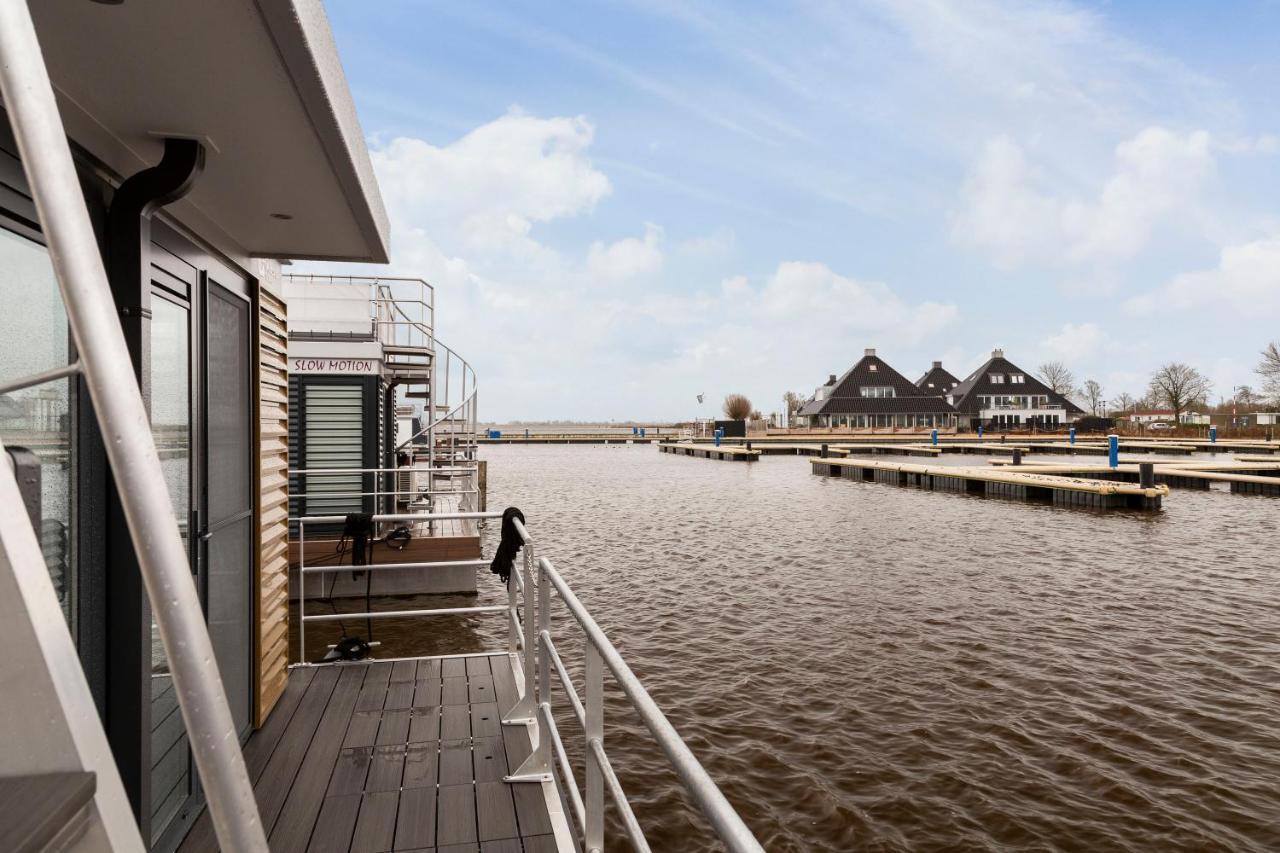 Houseboat met dakterras Villa Offingawier Bagian luar foto