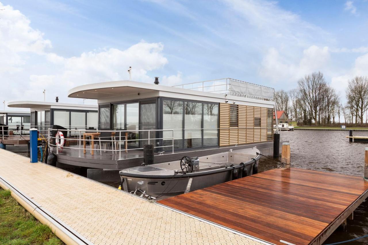 Houseboat met dakterras Villa Offingawier Bagian luar foto