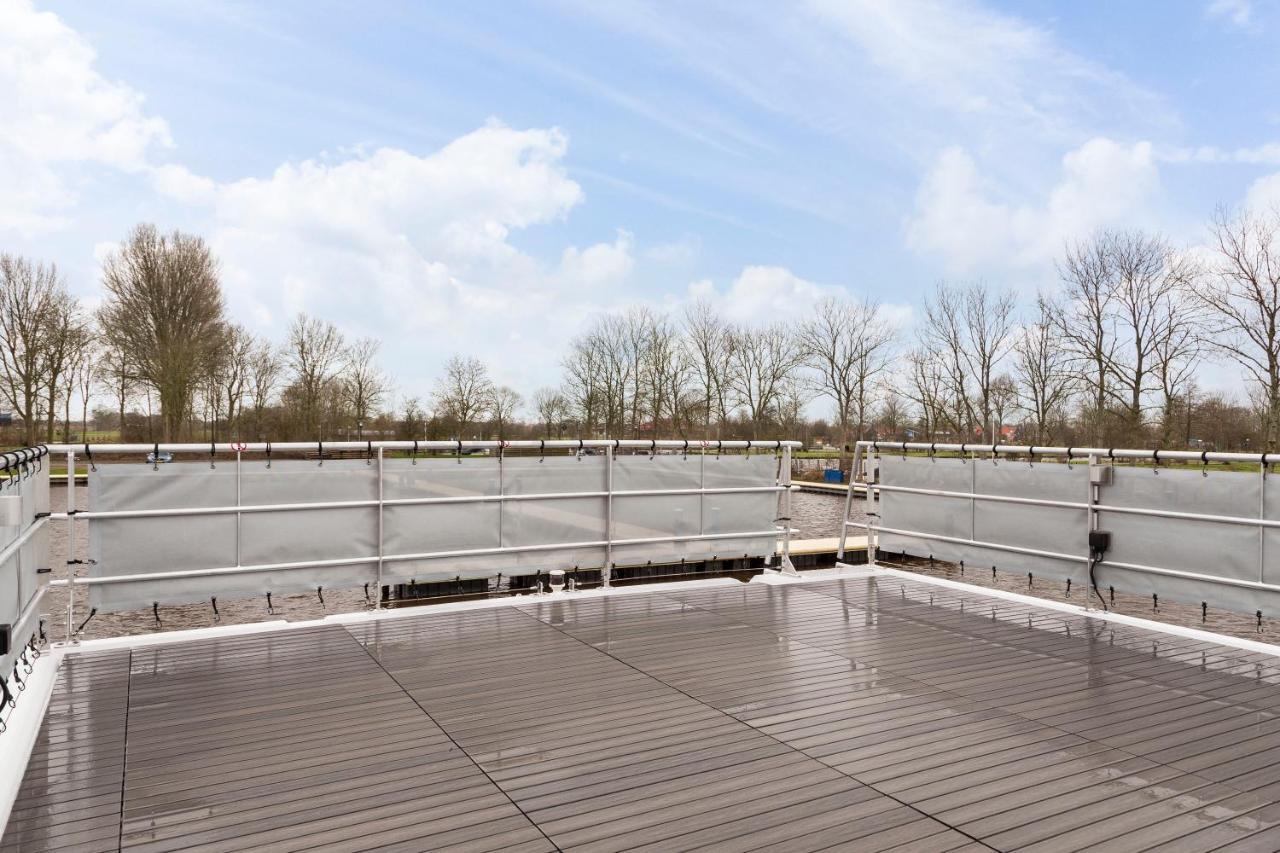 Houseboat met dakterras Villa Offingawier Bagian luar foto